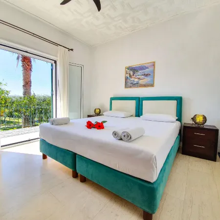 Giovanni Apartments