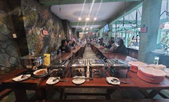 3 Berastagi Hotel