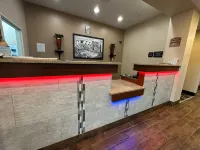 Super 8 by Wyndham Rolla - Swimmingpools