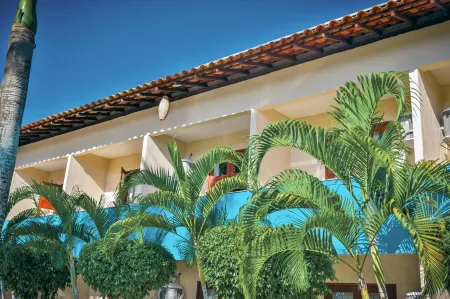 Ayla Praia Hotel Centro Porto Segur Отели в г. Порту-Сегуру