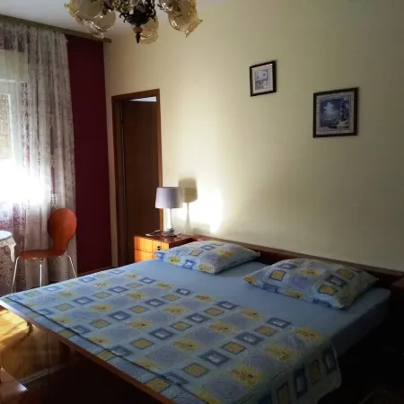 Romantic Apartment with Sea View Vinie, Dalmatia