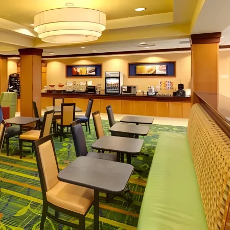 Fairfield Inn & Suites Buffalo Airport