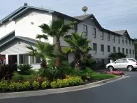 Super 8 by Wyndham Gainesville I-75 Hospital/University Area
