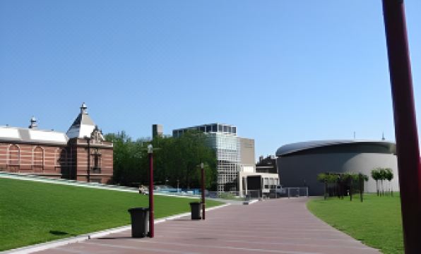 2. 더 콘서트 호텔..