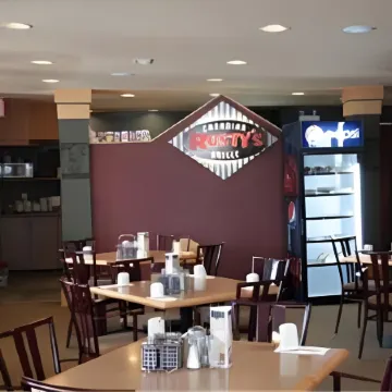Best Maple Inn - Drayton Valley