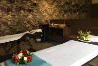 7 Seasons Resort & Spa