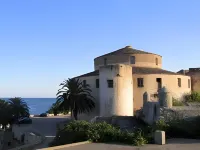 Hotel Le Bellevue Hotels near L’Aldilonda