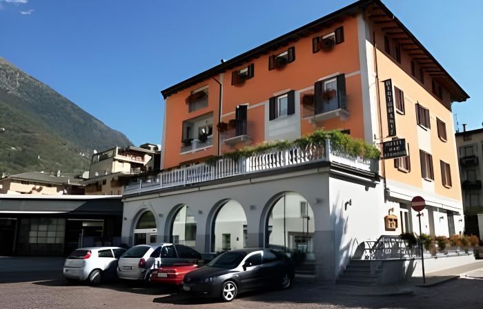 Hotel Bernina