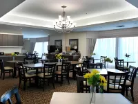 Admiral Inn Mississauga Hotels near Erindale