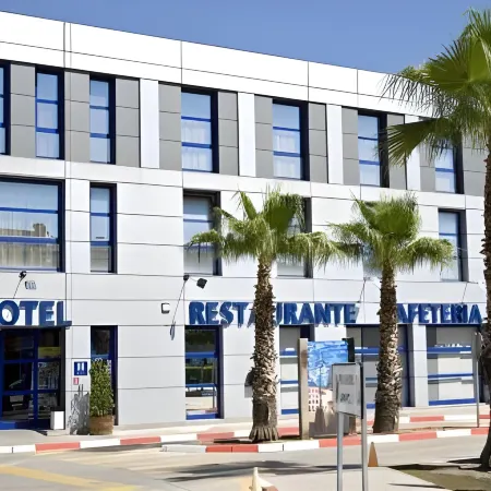 Iraipe Logroño Hotel