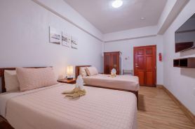 Voyager Sun & Reef Hotel