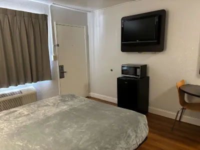 Motel 6 Pensacola, FL - West Hotels in 
