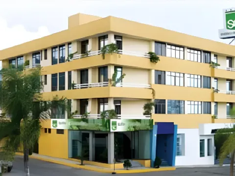 Estanza Hotel & Suites Hotels near Acueducto