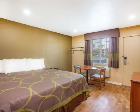 Super 8 by Wyndham Redlands/San Bernardino Hotels in Redlands