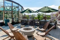 V Hotel&Rooftop Lounge Hotel