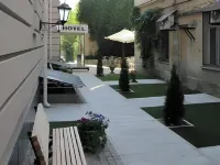 Graf Orlov Hotel Hotels near Gallery "Victoria"