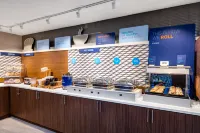 Holiday Inn Express PORTLAND SOUTH - LAKE OSWEGO by IHG - Breakfast