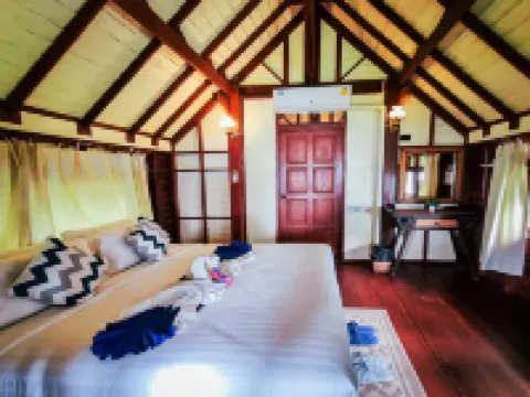 บ้านท้องชิง รีสอร์ต โรงแรมในอำเภอ ขนอม