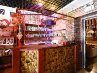 Hedeyuan Courtyard Hotel (Beijing Tiananmen Square Zhushikou Subway Station)