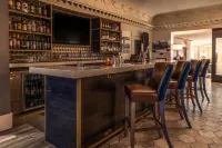 Crowne Plaza 弗雷德裏克頓，比弗布魯克勛爵 - 酒吧