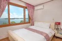 瑞山尼奧波里旅館