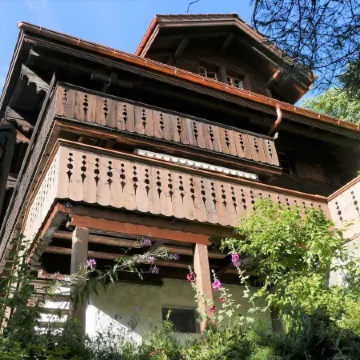 Tree-Tops, Chalet
