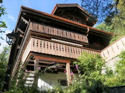 Tree-Tops, Chalet Hotels in der Nähe von Dolce & Gabbana