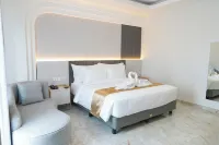 Toyo Hotel Purwokerto, Azana Hotels Collection Hotels in Patikraja