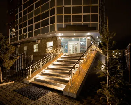 Rush (Раш) Отели рядом со станцией Астана Вокзалы