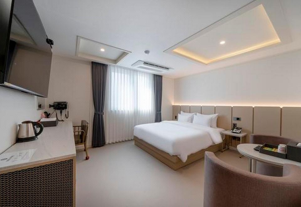 3. 브라운도트 철원..