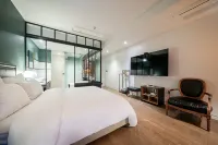 Lee Design Hotel
