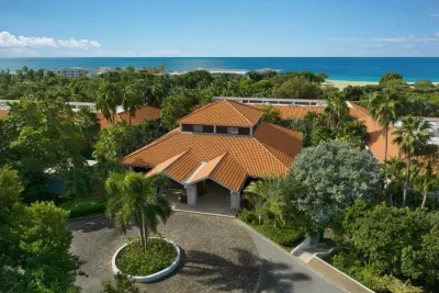 Zoetry Curacao Resort & Spa Các khách sạn gần mural
