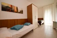 Villa with private garden and 2 covered terraces