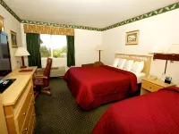 Lamplighter Inn & Suites