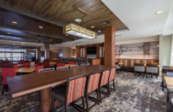 แฟร์ฟิลด์ อินน์แอนด์สวีทส์ บายแมริออท ลับบ็อกเซาท์เวสต์