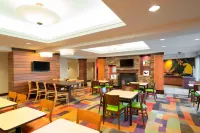 Fairfield Inn & Suites State College - Breakfast
