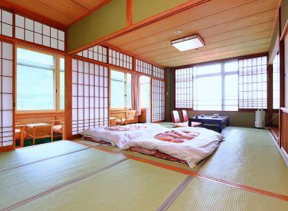 燕温泉の旅館 源泉の湯 花文