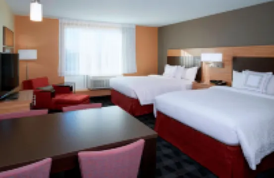 TownePlace Suites Grand Rapids Airport Отели в г. 