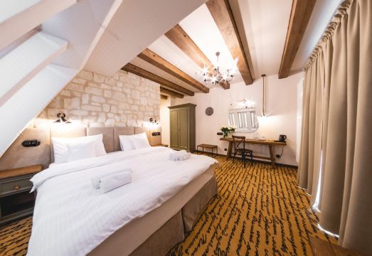 4. 호텔 레스토라차..