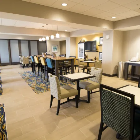 Hampton Inn Decatur Southeast