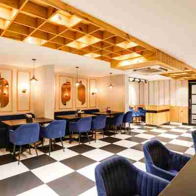 Hotel O Badambadi Bus Terminal Road Formerly Shree Ram Guest House Dining/Meeting Rooms