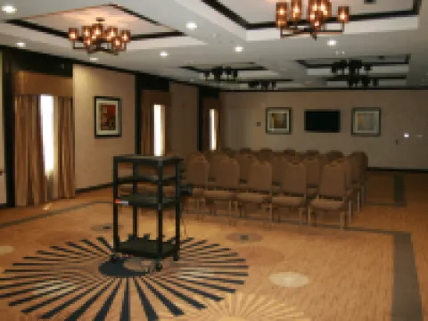 ハンプトン  イン & スイーツ クリーバーン クリーバーンのホテル