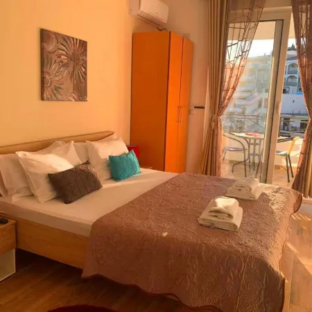 Superior Studio with Sea views Отели в г. Улцинь