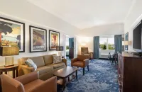 DoubleTree by Hilton Cape Cod - Hyannis
