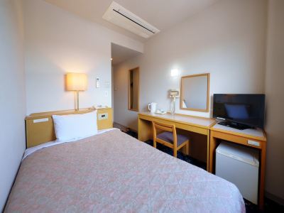 標準セミダブルルーム シングルユース 禁煙 グッドイン大分の写真