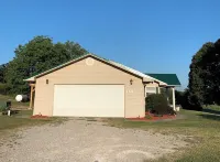 Entire home located near Eureka Springs, Branson and Northwest Arkansas Corridor