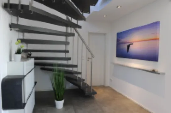 Modern vacation home near the beach (700m) and direct lake view