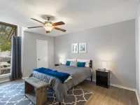 Go jump in the Lake-Ray Hubbard Hotels in Rowlett