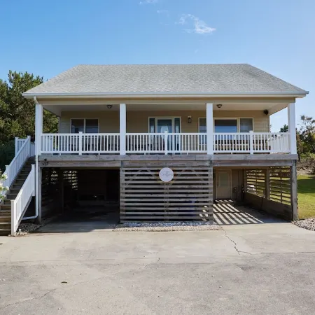 New! Refreshed modern coastal retreat in Duck!
