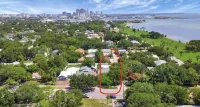 Casita Steps from Beautiful Tampa Bay, Relaxing Pool, Kayaks, Beach Gear - Condos
